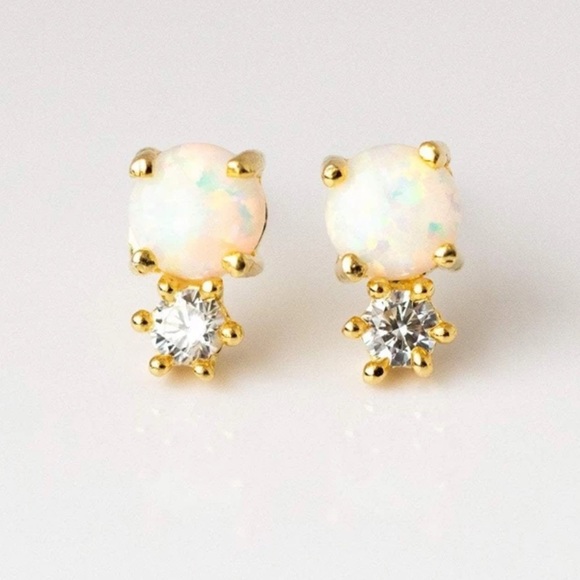 Jewelry - Dainty Fire Opal earrings